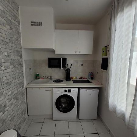 Appartement Spacieux 28M2 Avec Chambre Separee 이씨레물리노 외부 사진